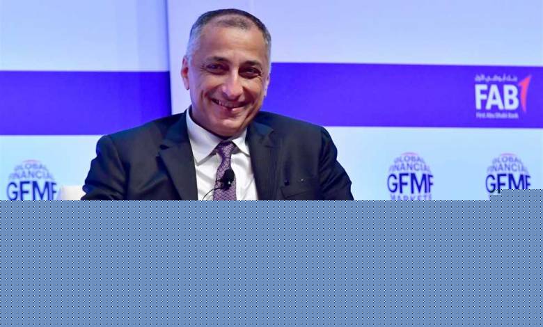 طارق عامر: قناة السويس الجديدة أسهمت بزيادة قدرها 13 مليار جنيه سنويًا