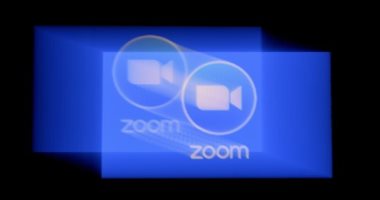 تعملها ازاى.. كيفية استخدام ميزة "رفع اليد" فى اجتماعات Zoom