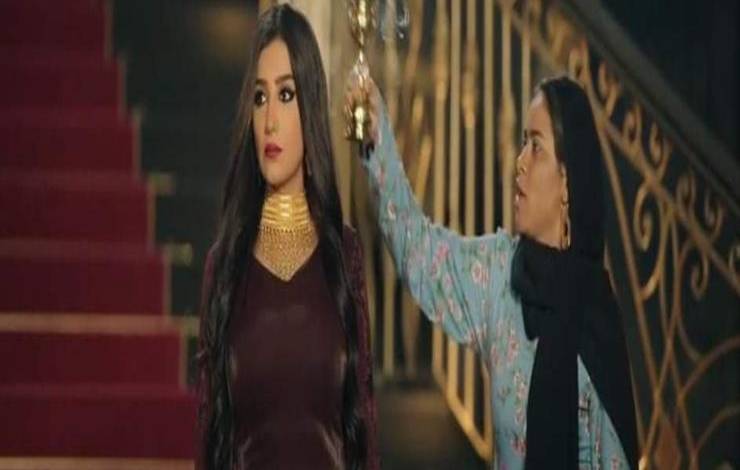 ØµØ¹ÙŠØ¯ÙŠØ§Øª ÙŠØ¹Ù„Ù‚Ù† Ø¹Ù„Ù‰ Ù…Ù„Ø§Ø¨Ø³ ÙˆÙ…ÙƒÙŠØ§Ø¬ Ù…ÙŠ Ø¹Ù…Ø± ÙÙŠ Ù†Ø³Ù„ Ø§Ù„Ø£ØºØ±Ø§Ø¨ Ù…Ø¹Ù†Ø¯Ù†Ø§Ø´ ÙƒØ¯Ù‡