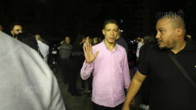 Photo of صور.. أنا جاي أعمل الواجب.. بطل واقعة كشري التحرير يحضر عزاء فريد الديب