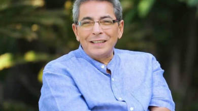 Photo of بالفيديو.. الإعلامي محمود سعد يعرض فرصة ذهبية على عامل نظافة “كشري التحرير”