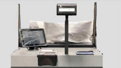 Photo of الكويت | المنظومة الأمنية الجديدة بالمنافذ: كشف المزورين والمطلوبين خلال دقيقتين