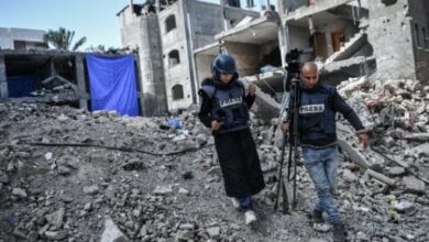 Photo of السعودية تقدم مساعدات غذائية لدعم عملية الإنزال الجوى الأردنى لغزة