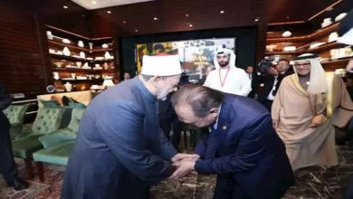 Photo of شيخ الأزهر يلتقي رئيس وزراء ماليزيا لبحث تعزيز التعاون الإسلامي