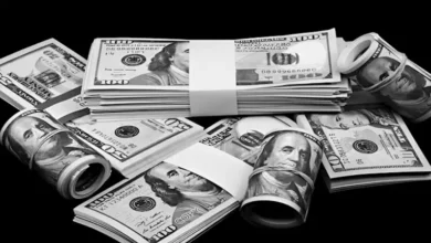 Photo of بعد تراجعه عالميًا.. هل يتخلى الأفراد عن الدولار لصالح عملات بديلة؟