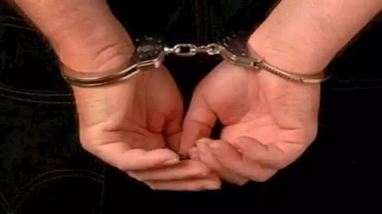 ضبط المتهم باقتحام مطعم وتحطيم محتوياته في فيصل