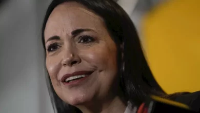 Photo of زعيمة المعارضة الفنزويلية تقدم لترامب “جائزة نوبل”.. والأخير يرد