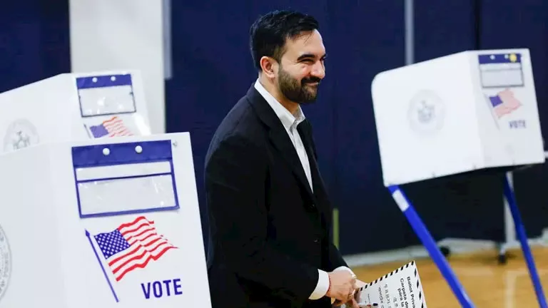 بعد فوزه.. زهران ممداني لـ ترامب: نيويورك ستكون النور في هذا الوقت من