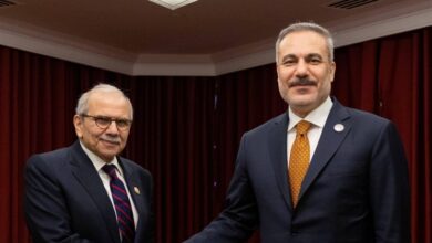 Photo of لبنان بين إغرائه بـ «السلام الاقتصادي»… وإغراقه بأثمان الحرب على السلاح