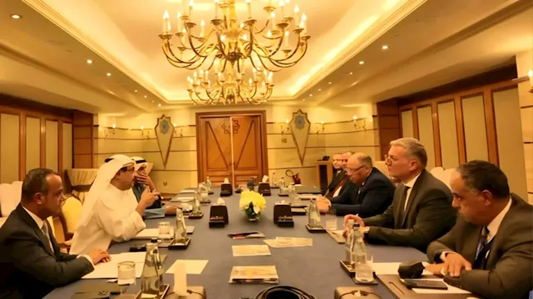 وزير البترول يبحث مع لؤي الخرافي فرص توسع استثمارات القابضة المصرية ال