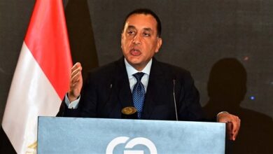 Photo of هل تتعرض الأسواق المصرية لحالة ركود؟ رئيس الوزراء يجيب
