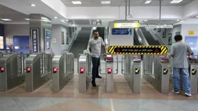 Photo of النقل تحذر الركاب من المخاطر الناتجة عن التصرفات الخاطئة بالمترو و LRT