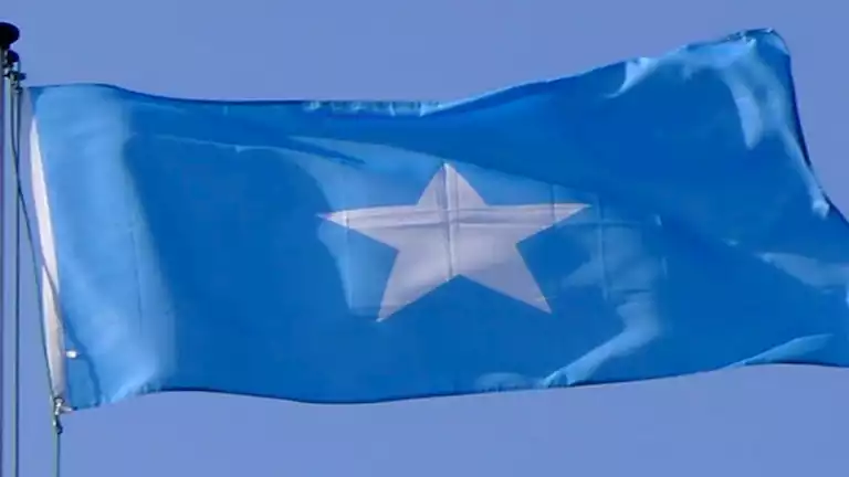 الصومال يتسلم معدات عسكرية من تركيا لتعزيز قدرات الشرطة الوطنية