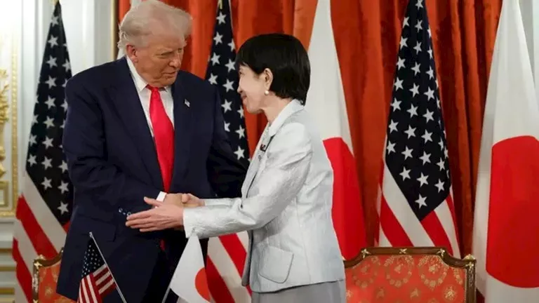 ترامب يمازح رئيسة وزراء اليابان ويكشف سبب عدم إبلاغ الحلفاء بضرب إيران